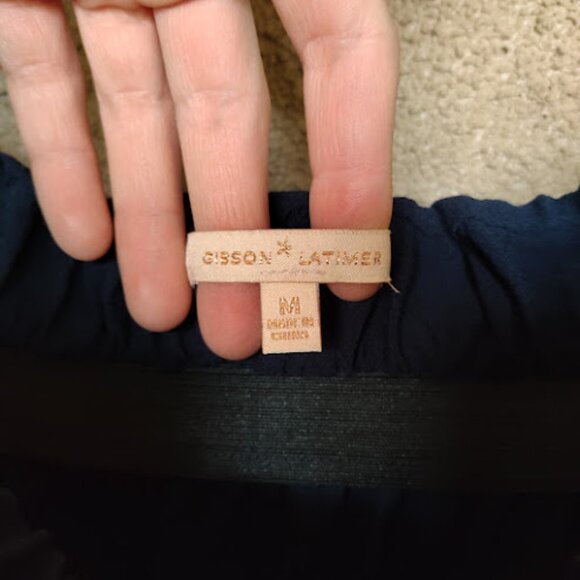 GIBSON + LATIMER Off The Shoulder Eyelet Lace Flutter Sleeve Navy Blouse M - Picture 12 of 14